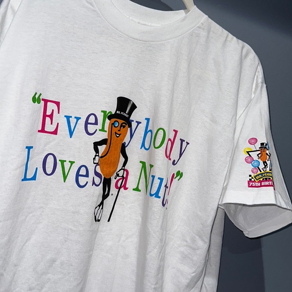 Vintage Other - Vintage Single Stitch Planter’s Peanuts EVERYBODY LOVES A NUT T-shirt XL snack